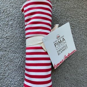 Hanna Anderson swaddle